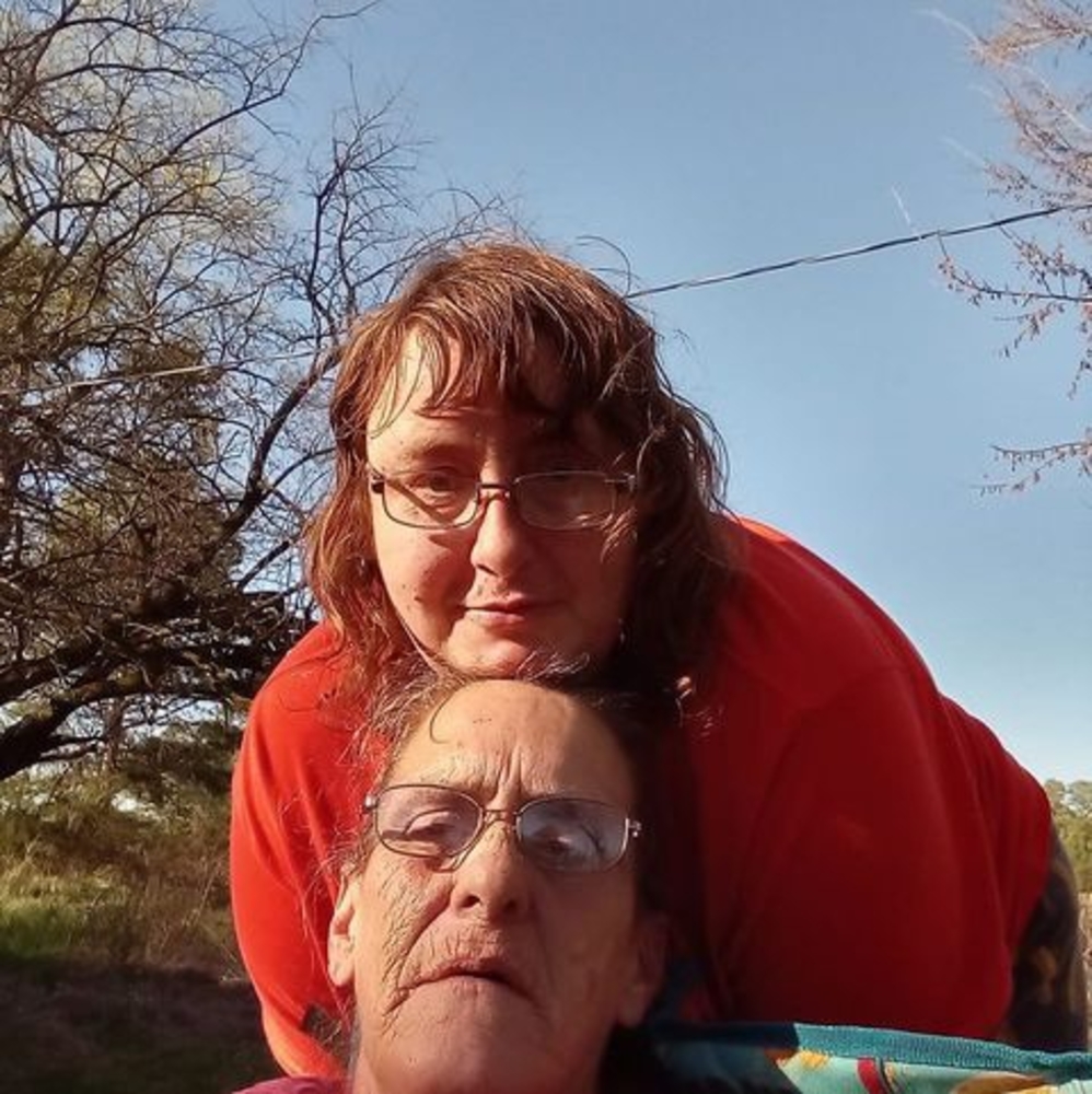 Meet your Posher, Kara